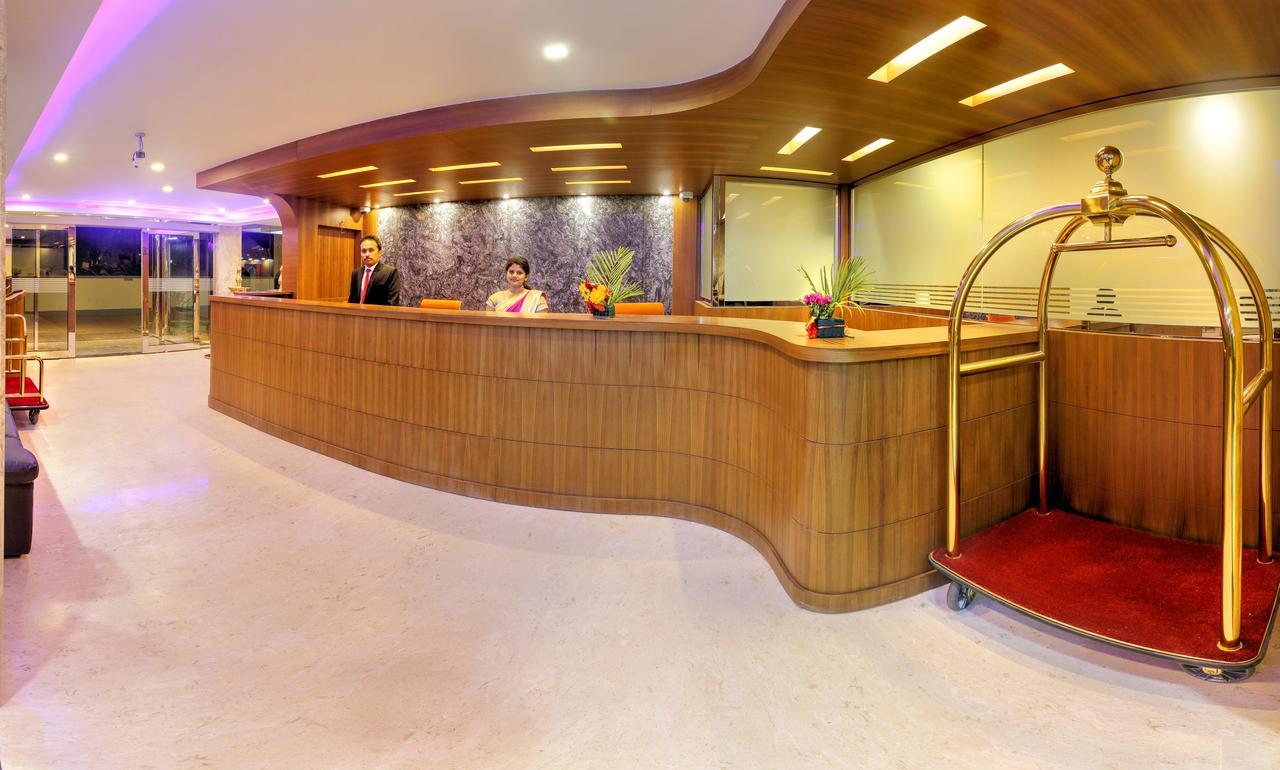 ホテルJyothis Residency コルル エクステリア 写真